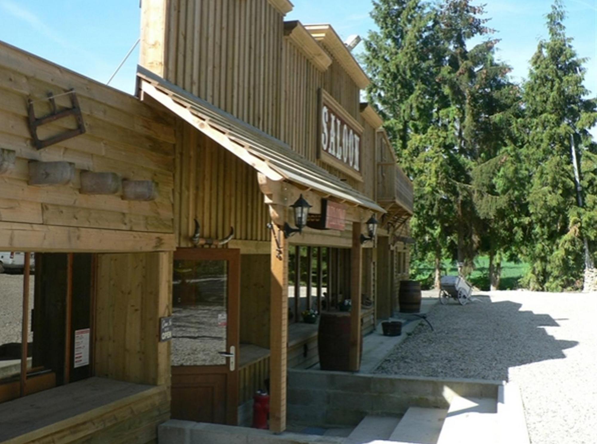 Отель Etangs Du Moulin Suzy Экстерьер фото